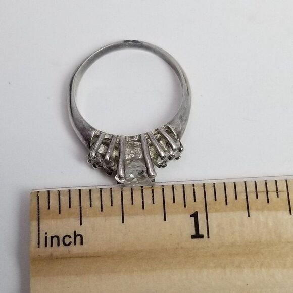 Vintage Sterling Silver Sparkly Rhinestone Cluster Ring, Size 7 Band, Estate - Picture 8 of 10